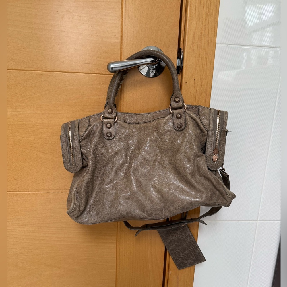 Balenciaga Motorcycle Bag - Picture 2 of 7